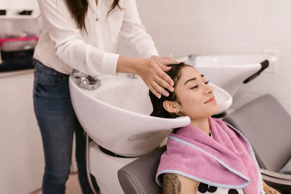 Leave-In vs Rinse-Out Conditioner: Which Do You Need?